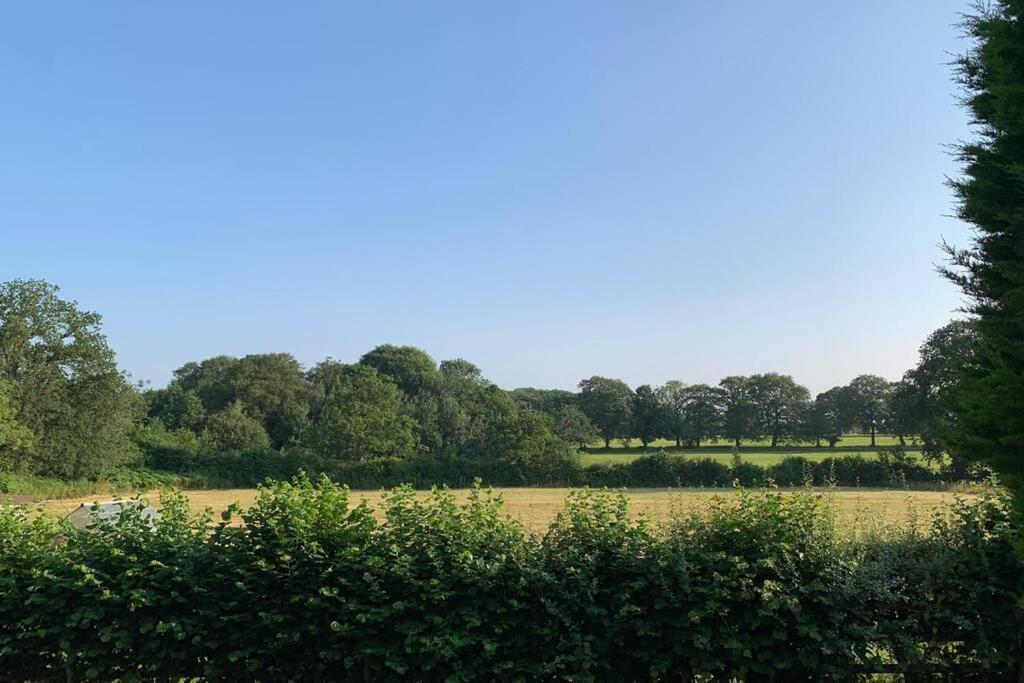 Holly Cottage, 2 Bed House, Sleeps 6 Cleobury Mortimer Bagian luar foto