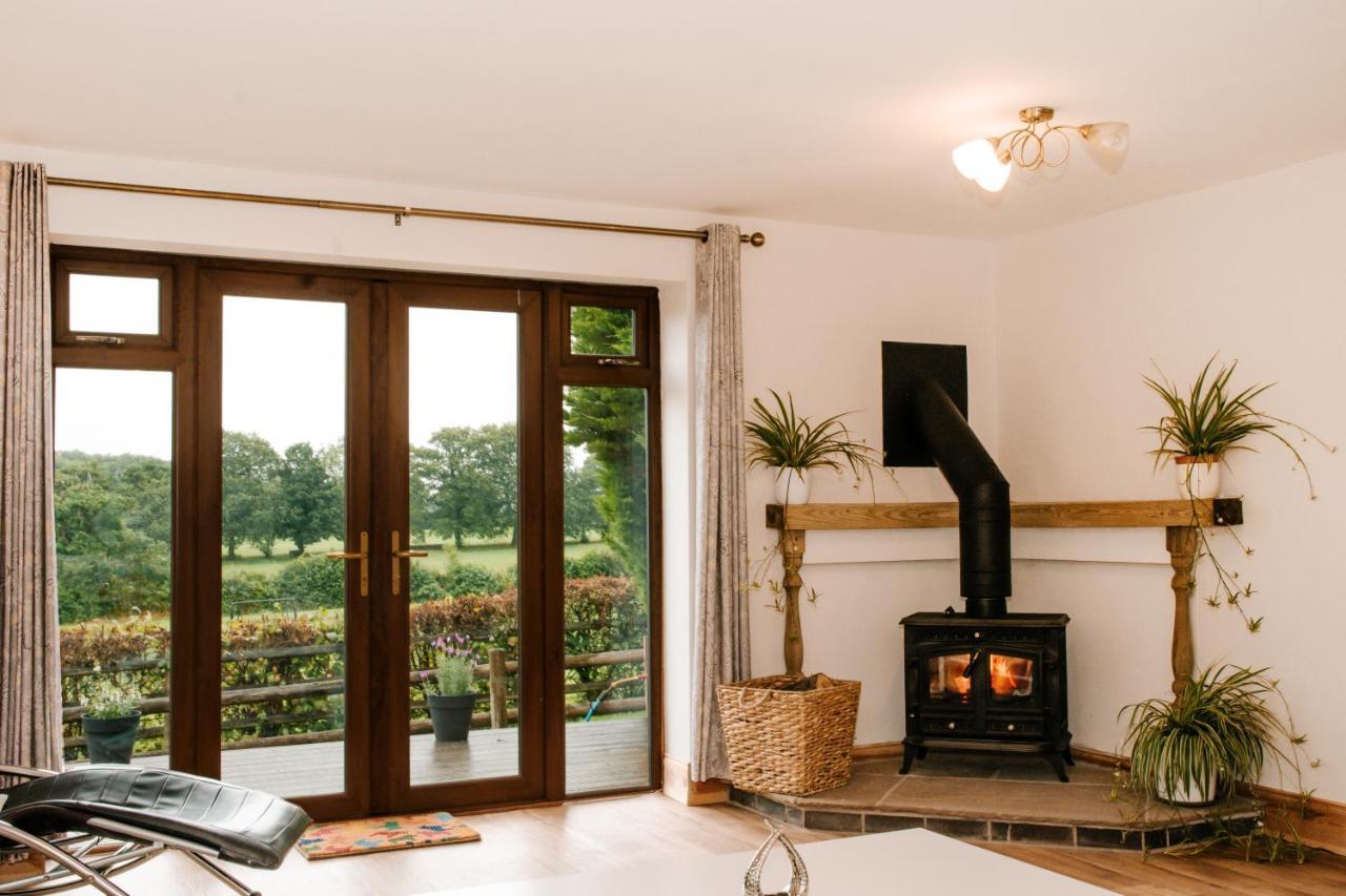 Holly Cottage, 2 Bed House, Sleeps 6 Cleobury Mortimer Bagian luar foto
