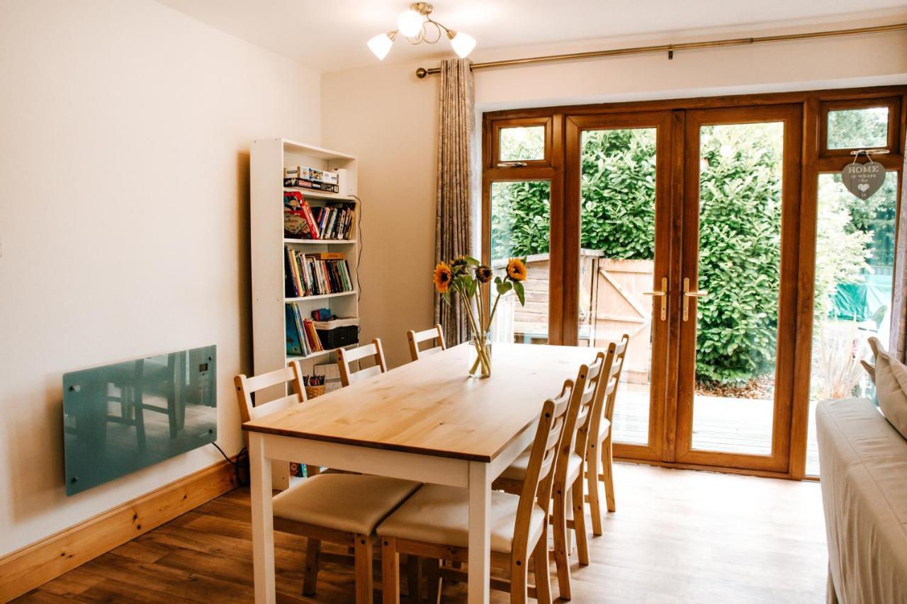 Holly Cottage, 2 Bed House, Sleeps 6 Cleobury Mortimer Bagian luar foto